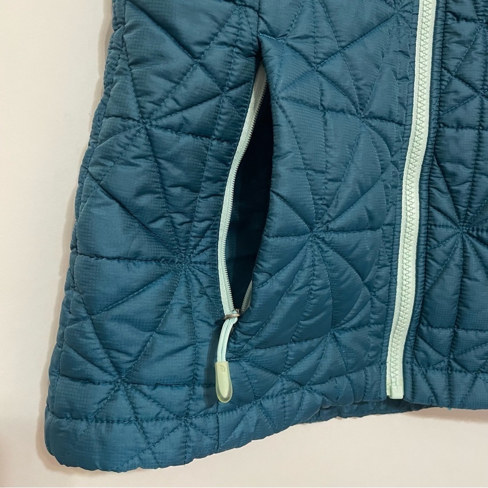 The North Face Women's Turquoise Quilted Vest Size XS - Picture 5 of 8